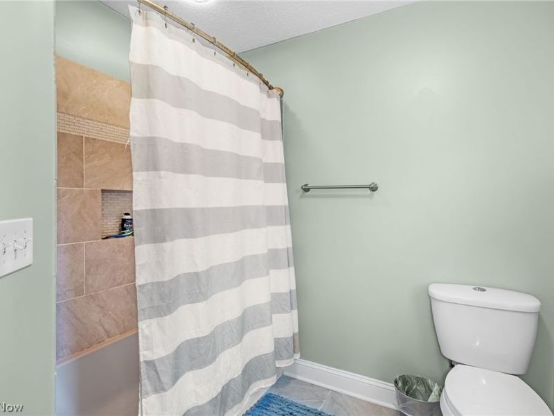 1102 Irish Road, Kent, OH 44240 Photo 13
