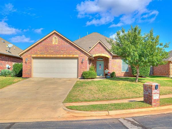 1825 Shady Lane, Edmond, OK 73003