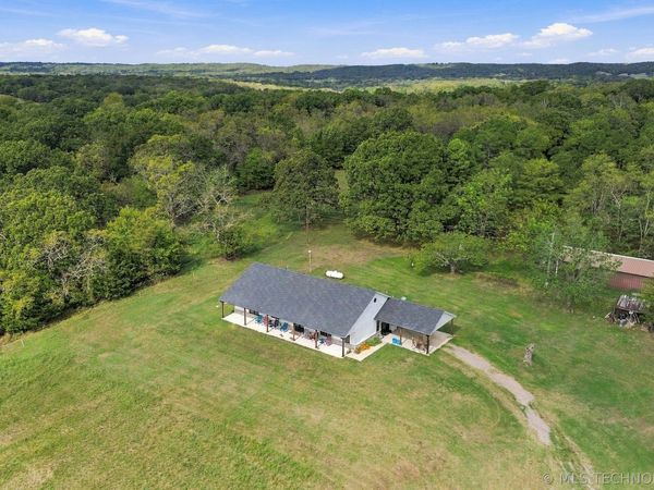 13346 W 710 Road, Hulbert, OK 74441