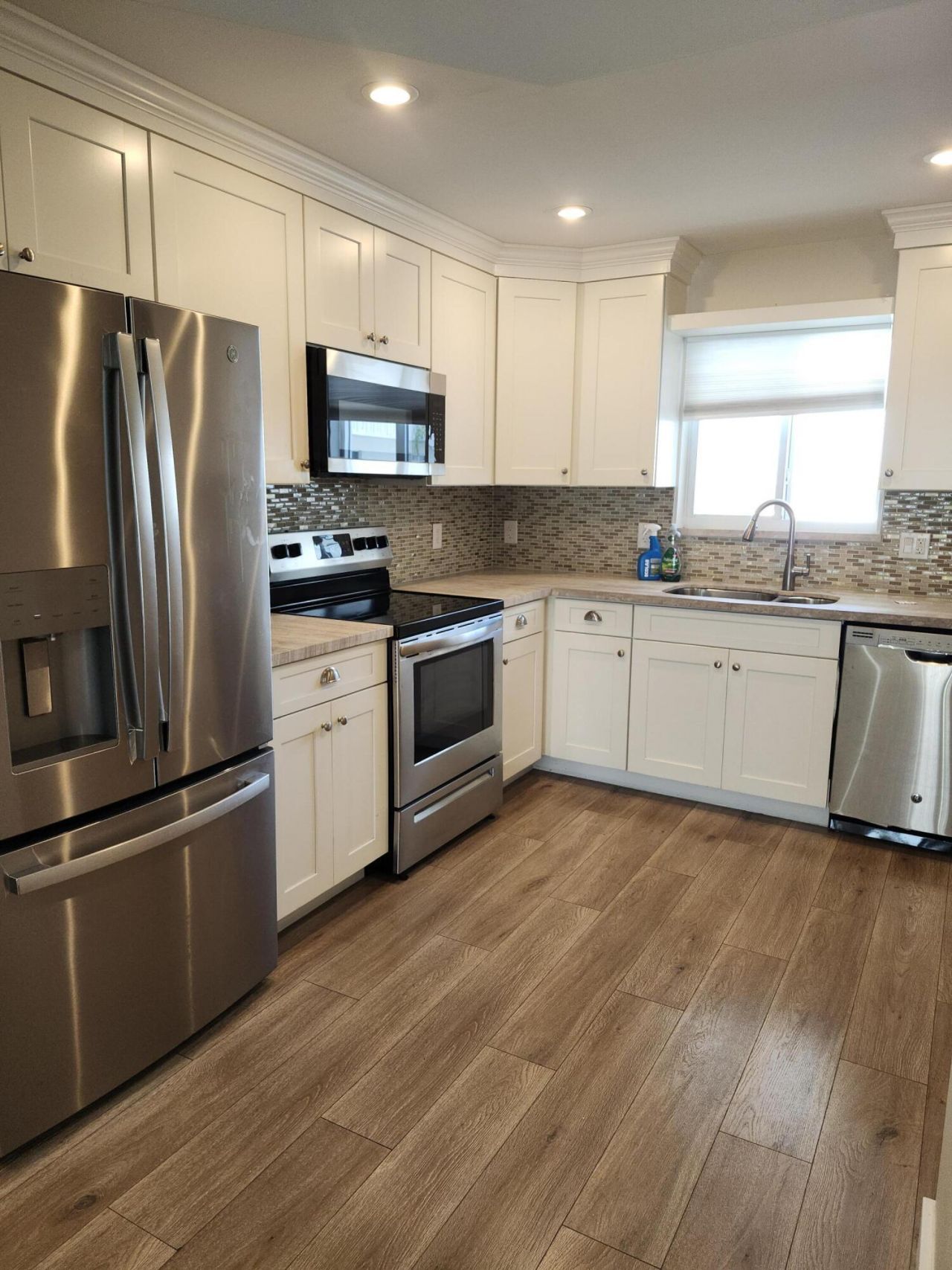 301 Lake Shore Drive, Unit Apt 409, Lake Park, FL 33403 Photo