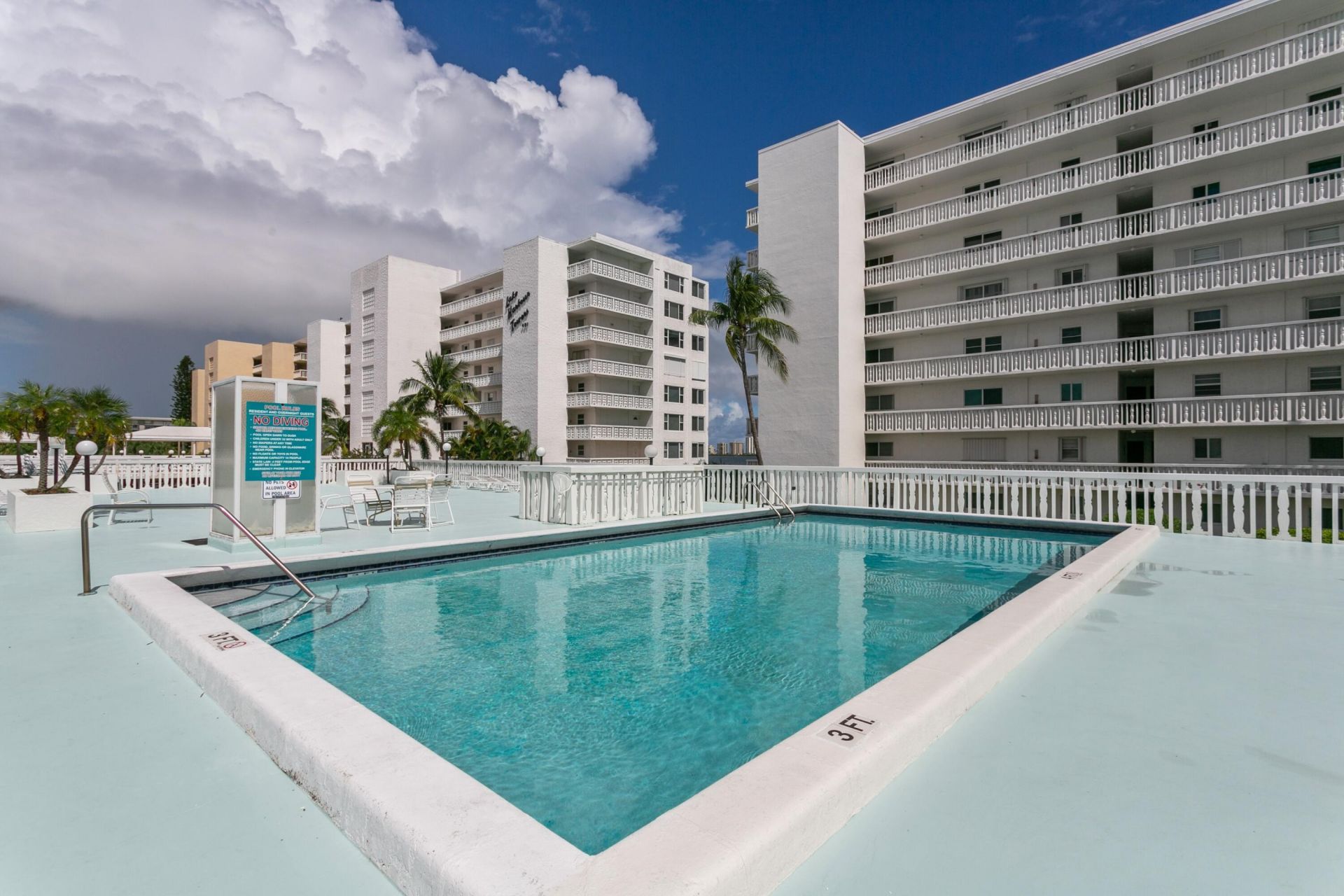 301 Lake Shore Drive, Unit Apt 409, Lake Park, FL 33403 Photo