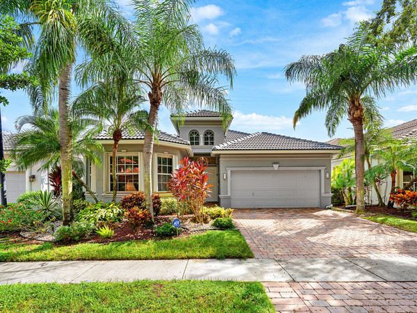 10086 Mizner Falls Way, Boynton Beach, FL 33437