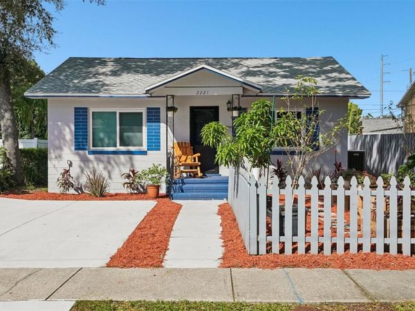 2221 8TH AVENUE N, ST PETERSBURG, FL 33713