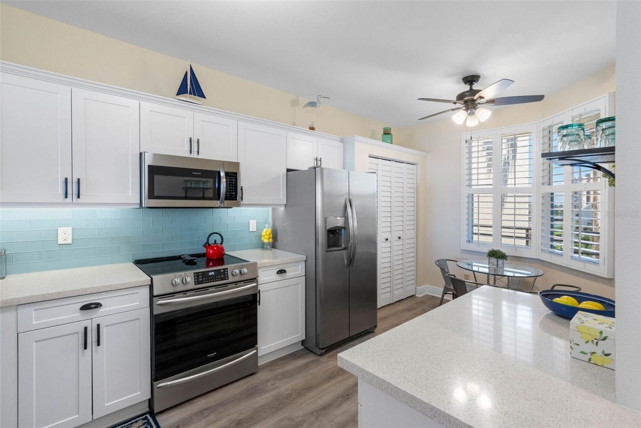 7902 Sailboat Key Boulevard S, Unit 407, South Pasadena, FL 33707 Photo