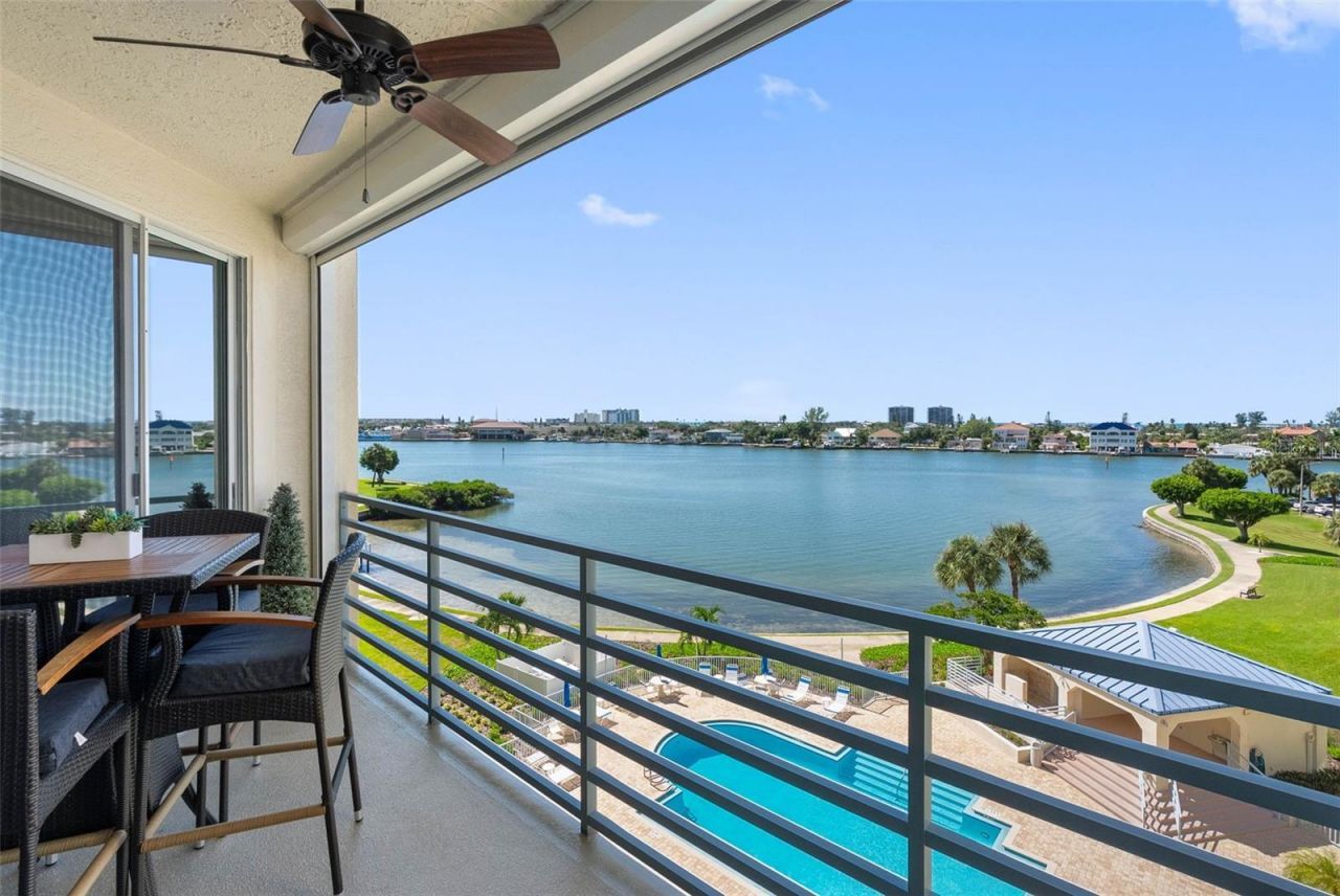 7902 Sailboat Key Boulevard S, Unit 407, South Pasadena, FL 33707 Photo