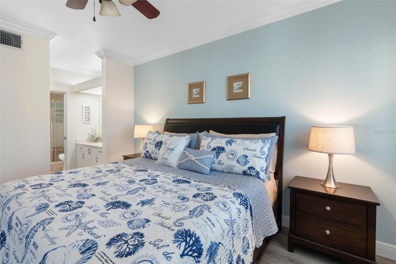 7902 Sailboat Key Boulevard S, Unit 407, South Pasadena, FL 33707 Photo