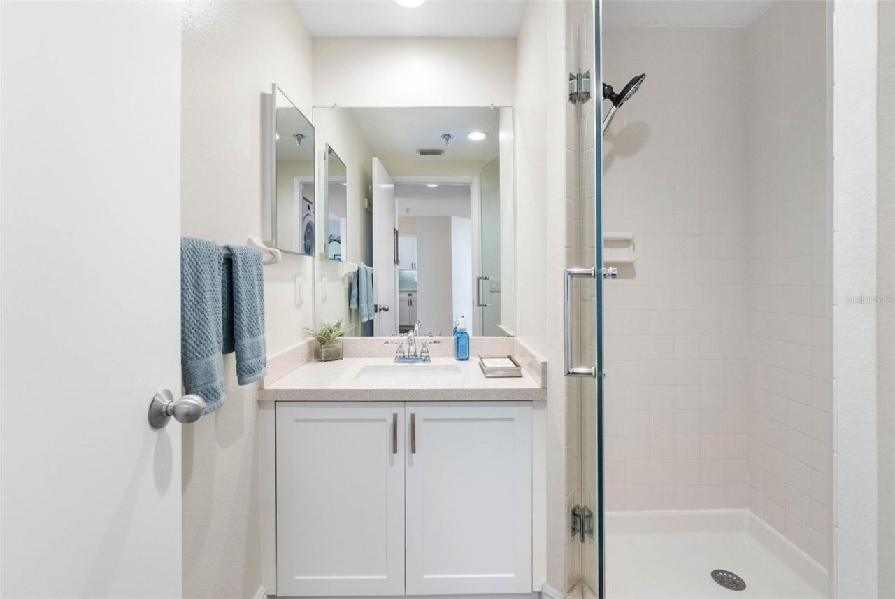7902 Sailboat Key Boulevard S, Unit 407, South Pasadena, FL 33707 Photo
