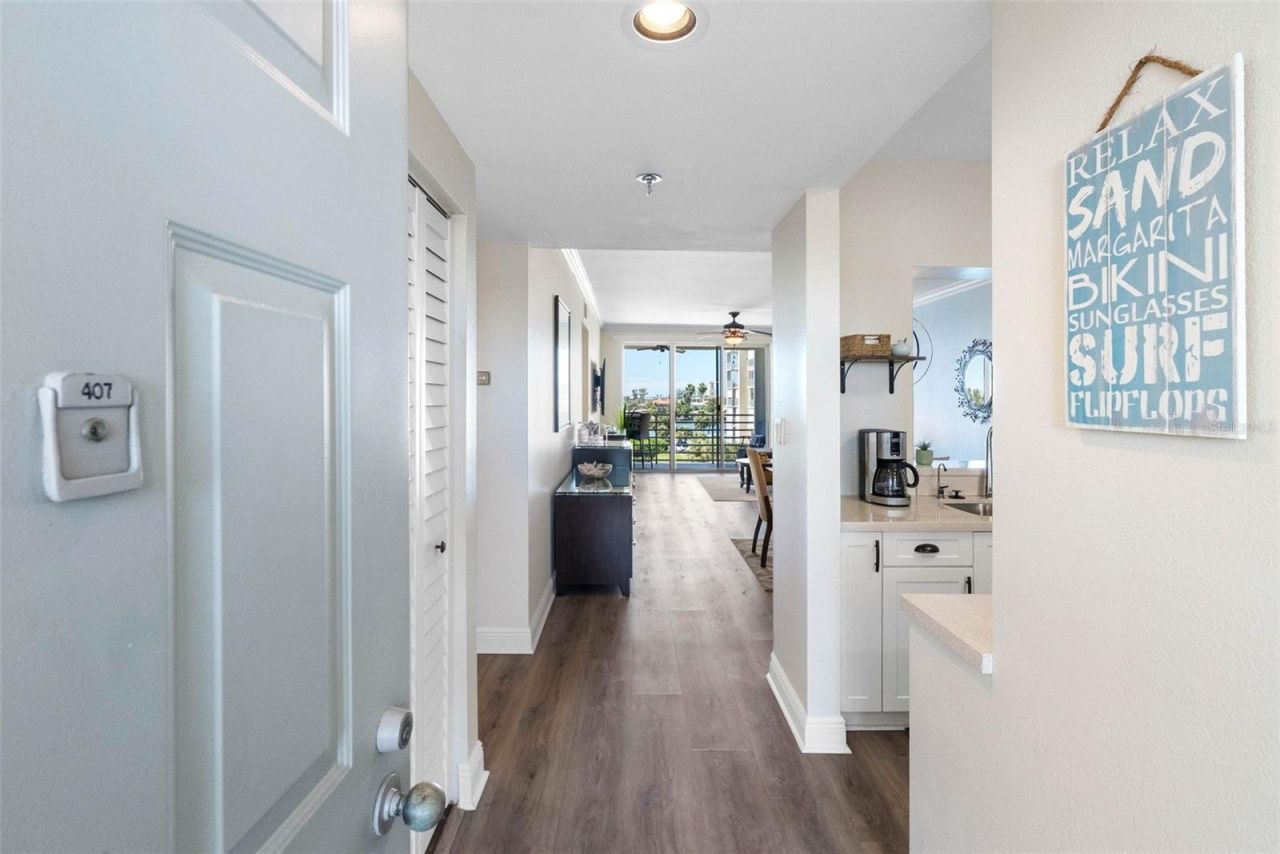 7902 Sailboat Key Boulevard S, Unit 407, South Pasadena, FL 33707 Photo