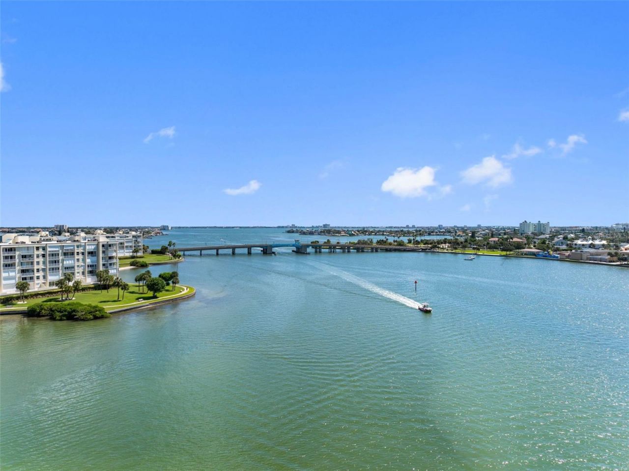 7902 Sailboat Key Boulevard S, Unit 407, South Pasadena, FL 33707 Photo
