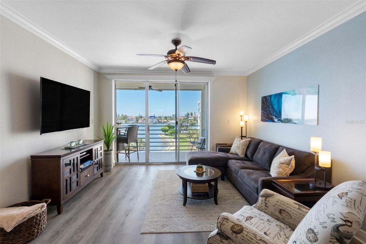 7902 Sailboat Key Boulevard S, Unit 407, South Pasadena, FL 33707 Photo