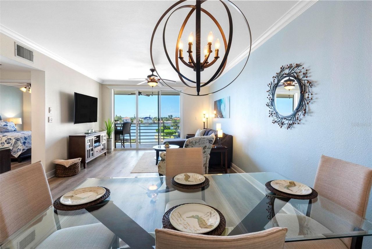 7902 Sailboat Key Boulevard S, Unit 407, South Pasadena, FL 33707 Photo