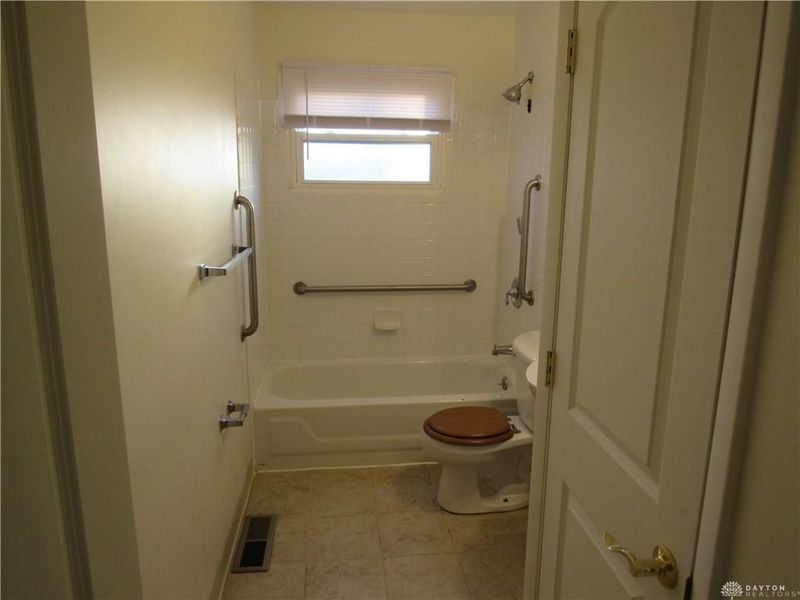 4976 Marburn Avenue, Dayton, OH 45417 Photo 5