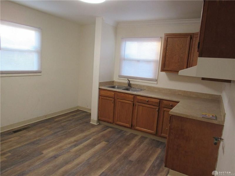 4976 Marburn Avenue, Dayton, OH 45417 Photo 6