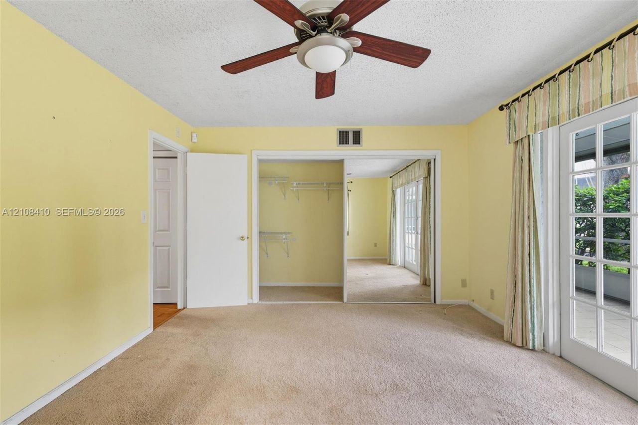 7556 Stirling Rd , Unit 124, Davie, FL 33024 Photo