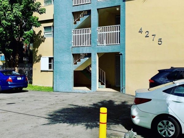 4275 NW South Tamiami Canal Dr , Unit 2-314, Miami, FL 33126