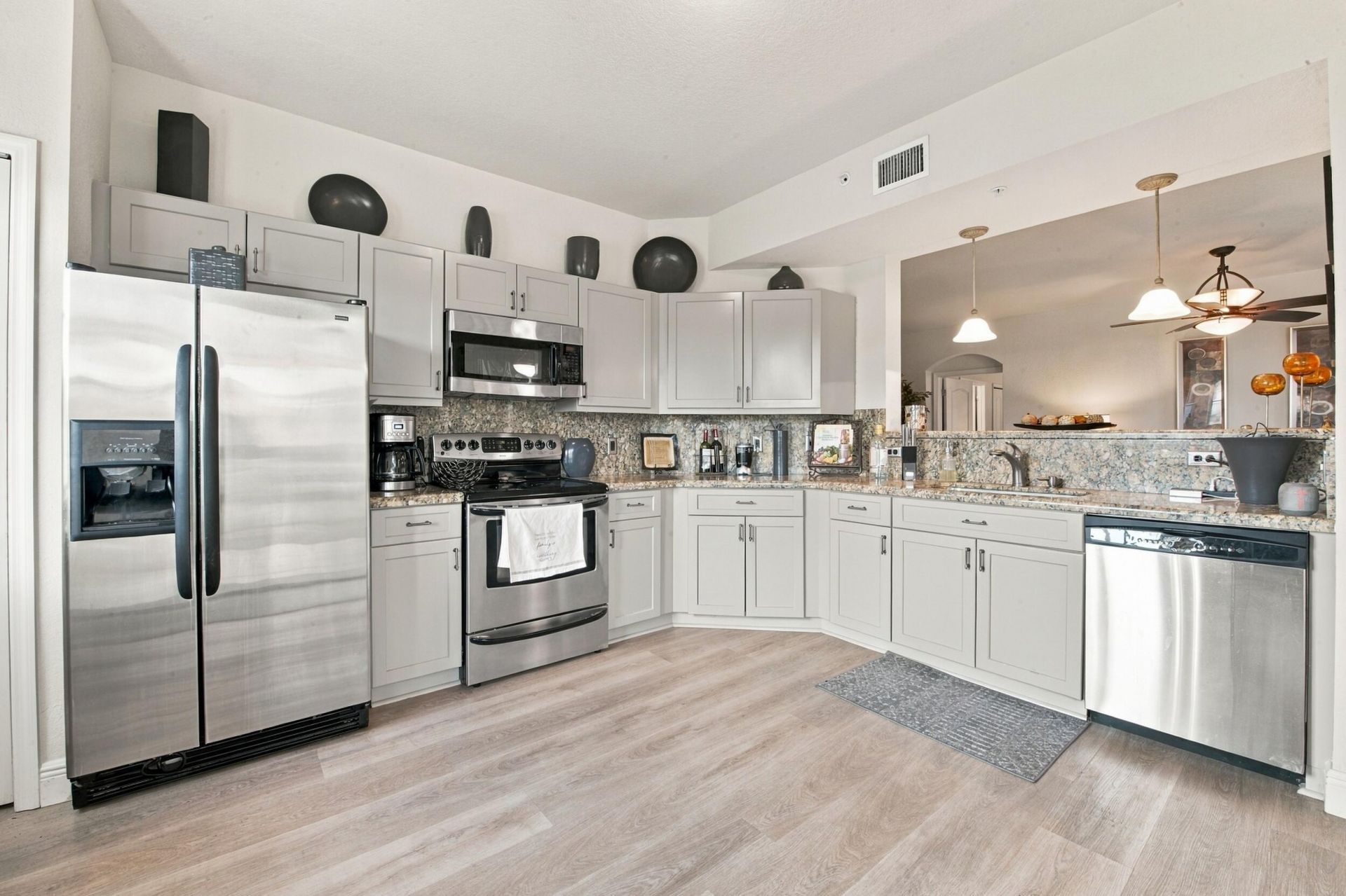 11035 Legacy Boulevard, Unit 105, Palm Beach Gardens, FL 33410 Photo
