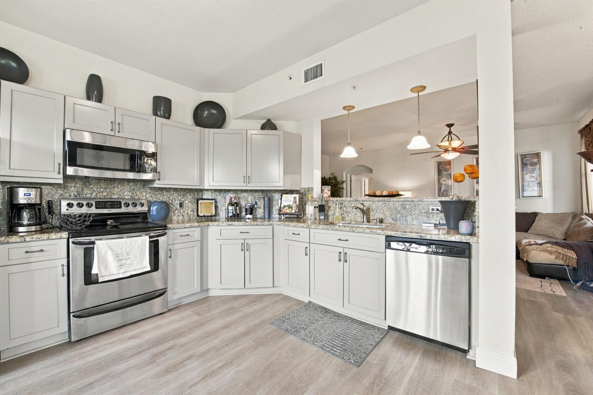 11035 Legacy Boulevard, Unit 105, Palm Beach Gardens, FL 33410 Photo