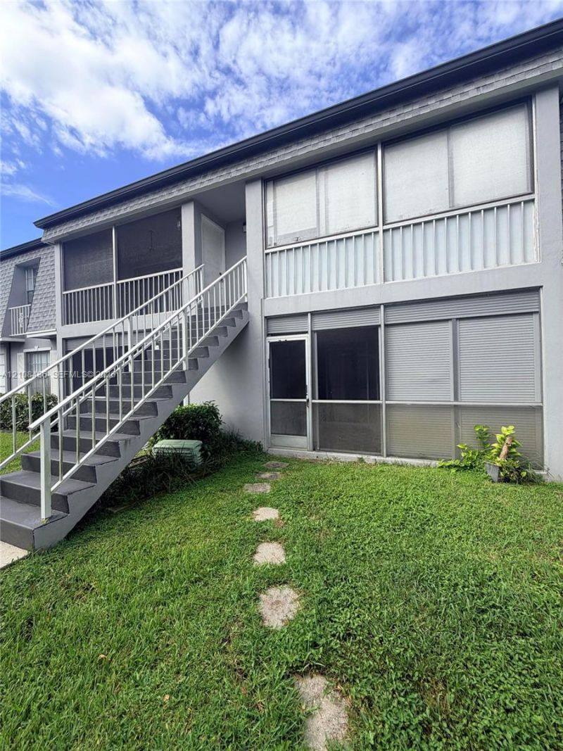 420 NW 70th Ave, Unit 126, Plantation, FL 33317 Photo