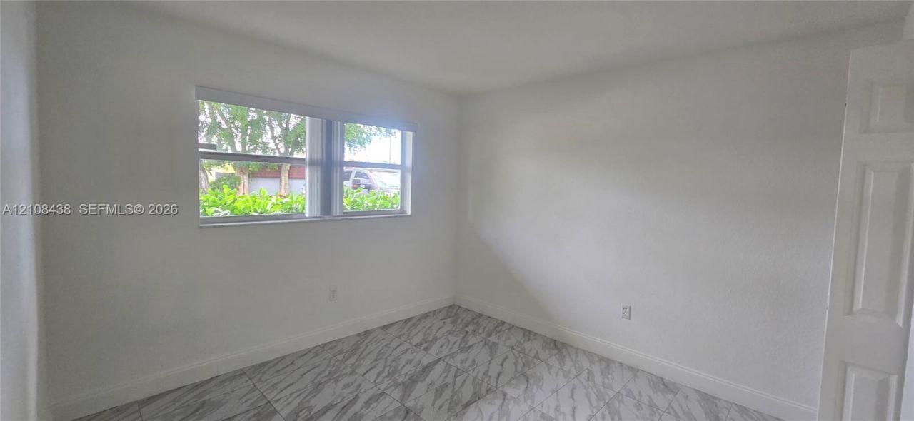 7320 NW 85th Ct, Unit 102, Tamarac, FL 33321 Photo