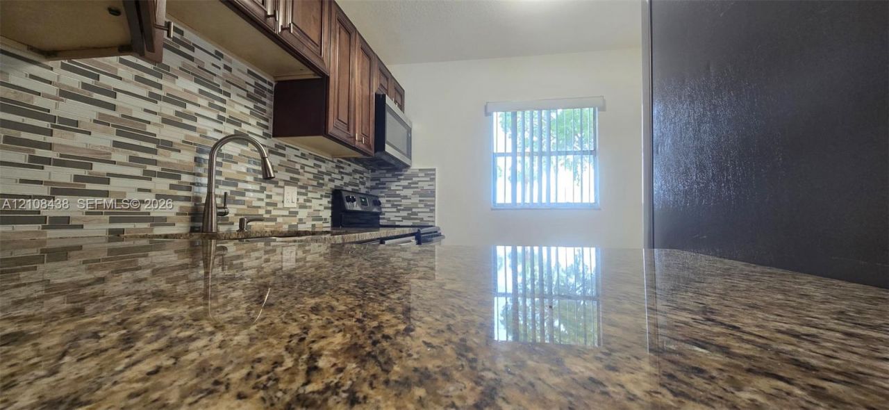 7320 NW 85th Ct, Unit 102, Tamarac, FL 33321 Photo
