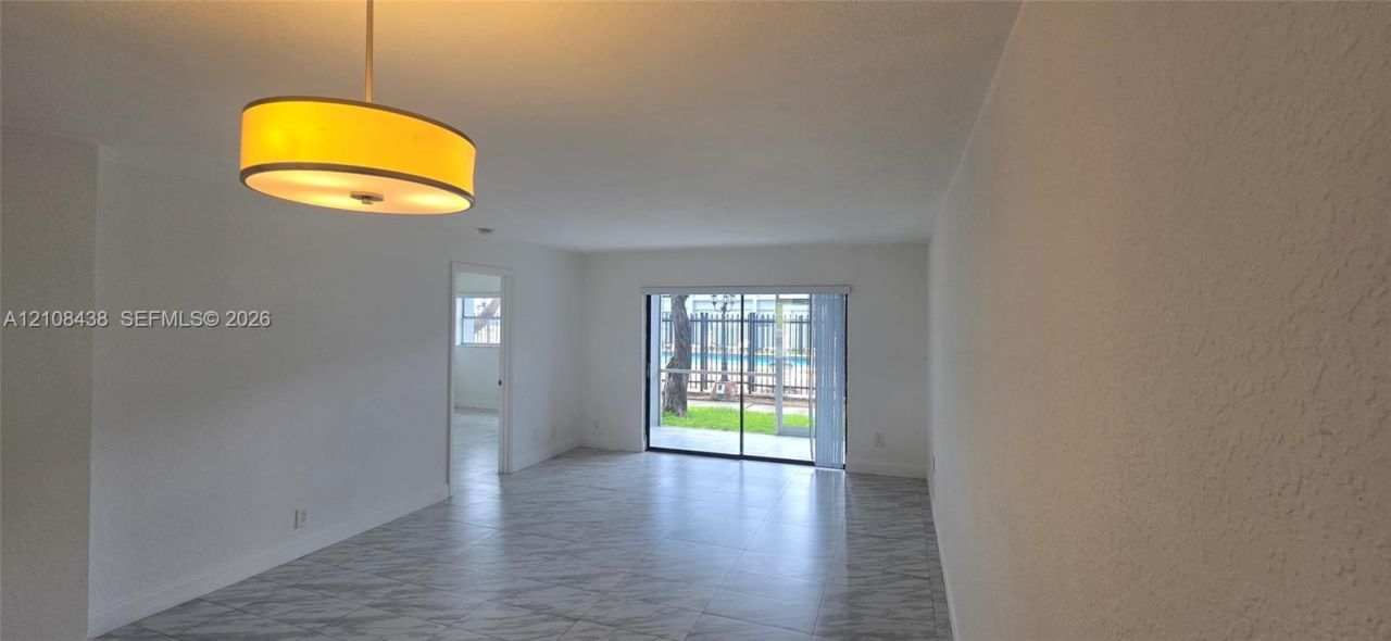 7320 NW 85th Ct, Unit 102, Tamarac, FL 33321 Photo