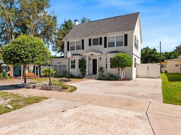 807 INTERLACHEN PARKWAY , LAKELAND, FL 33801