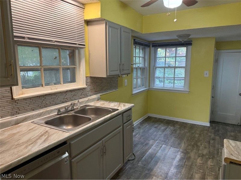 879 Medford Road, Cleveland Heights, OH 44121 Photo 11