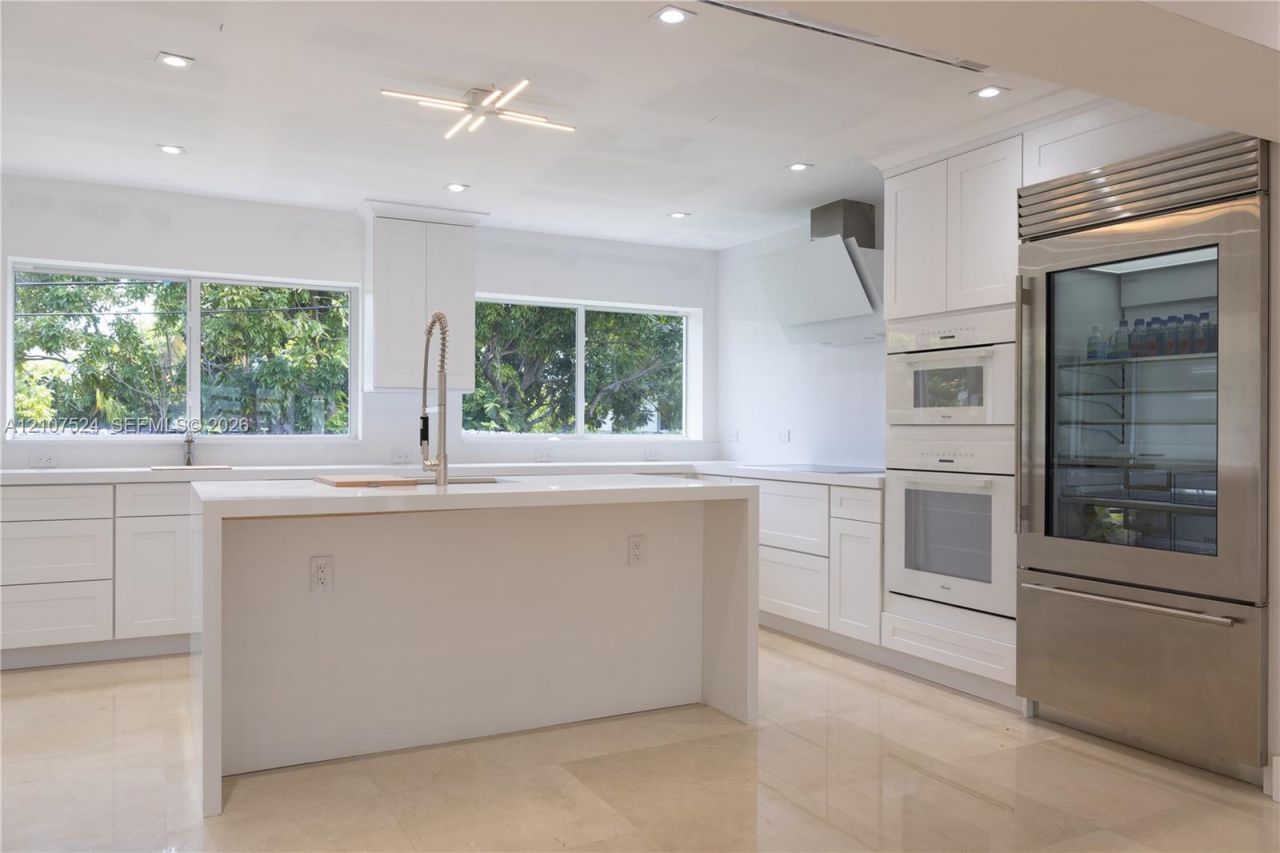 310 190th St , Sunny Isles Beach, FL 33160 Photo