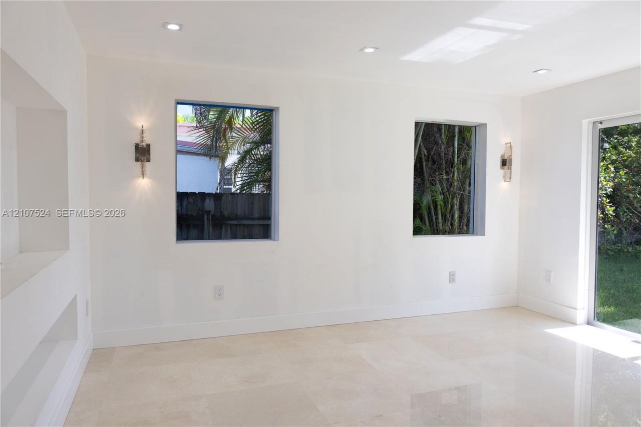 310 190th St , Sunny Isles Beach, FL 33160 Photo