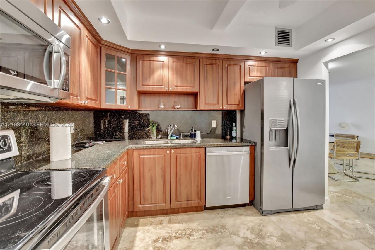 9801 Collins Ave , Unit 3T, Bal Harbour, FL 33154 Photo