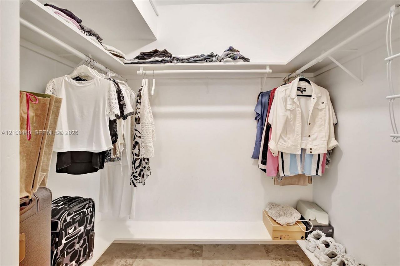 9801 Collins Ave , Unit 3T, Bal Harbour, FL 33154 Photo