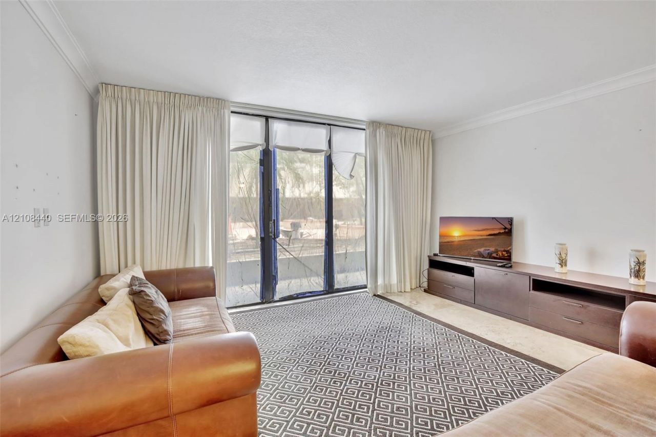 9801 Collins Ave , Unit 3T, Bal Harbour, FL 33154 Photo