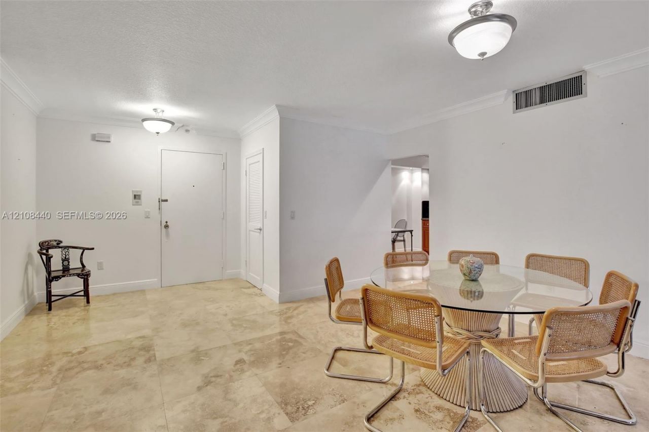 9801 Collins Ave , Unit 3T, Bal Harbour, FL 33154 Photo