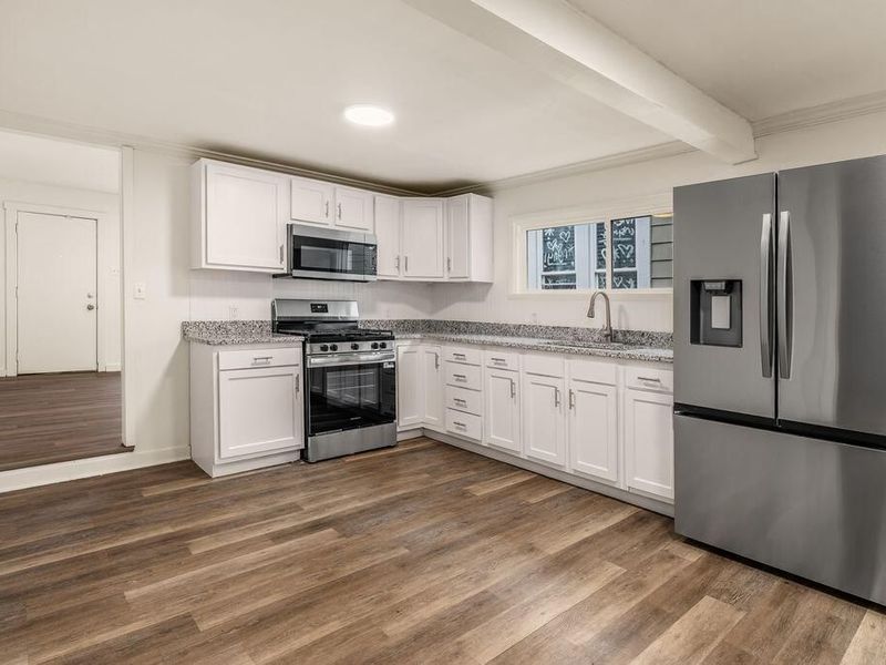 1535 E Weber Road , Columbus, OH 43211 Photo 10
