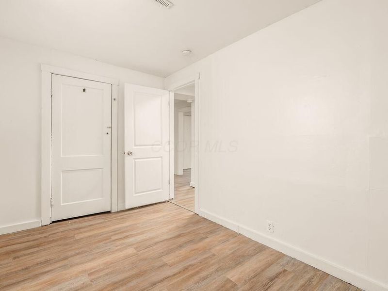 1535 E Weber Road , Columbus, OH 43211 Photo 17