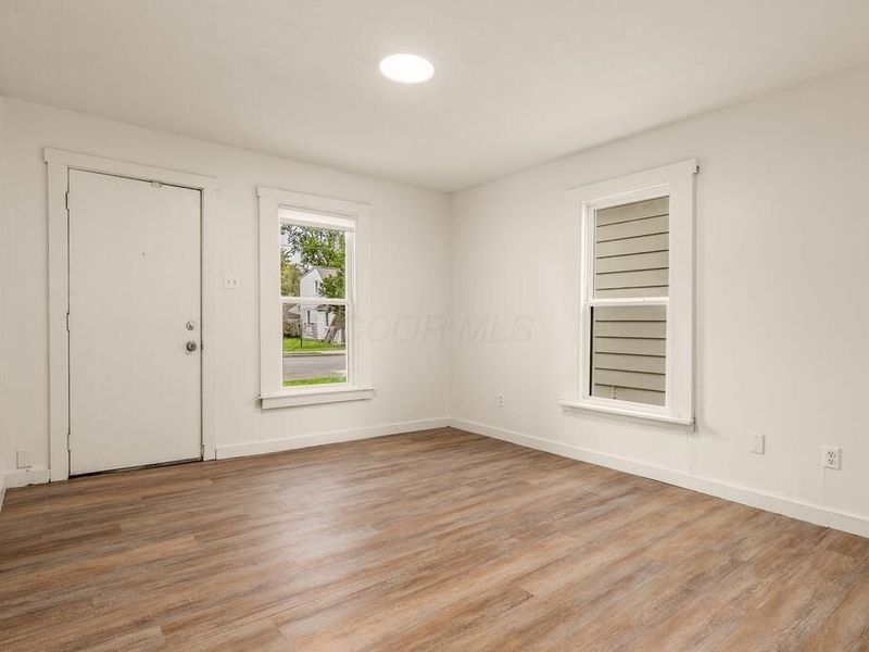 1535 E Weber Road , Columbus, OH 43211 Photo 4