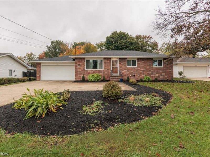 1657 S Carpenter Road, Brunswick, OH 44212 Photo 1