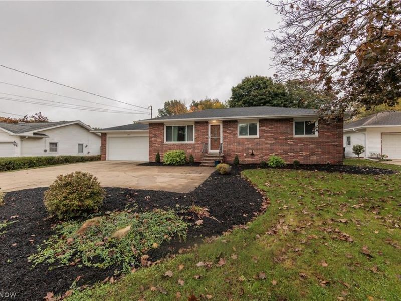 1657 S Carpenter Road, Brunswick, OH 44212 Photo 2