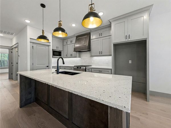 21 Ironside Lane , Bella Vista, AR 72715