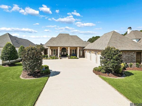 25933 Wax Rd, Denham Springs, LA 70726