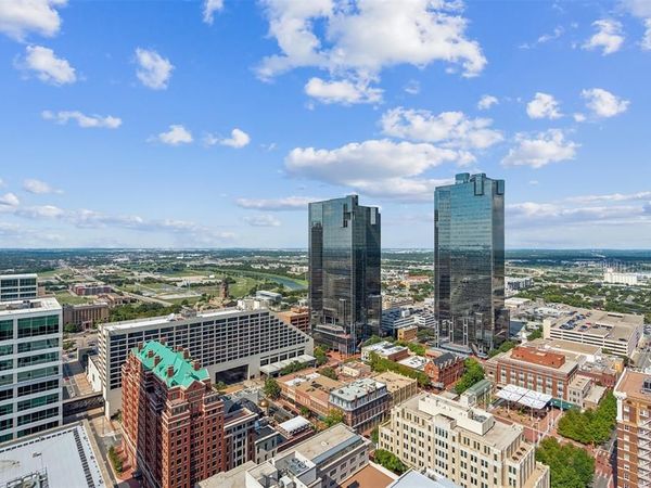 500 Throckmorton Street , Unit 2702, Fort Worth, TX 76102