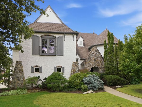 7742 S Indian Avenue , Tulsa, OK 74132