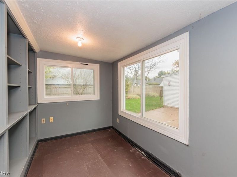 916 West Drive, Sheffield Lake, OH 44054 Photo 18