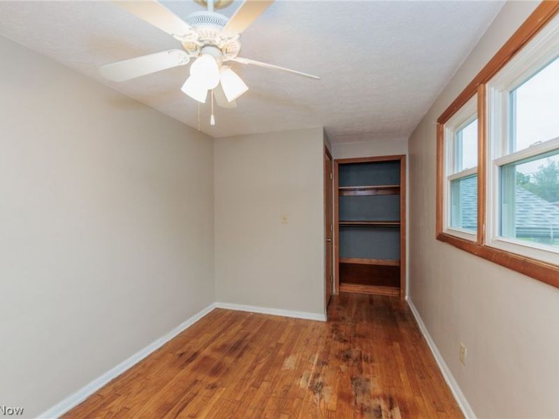 916 West Drive, Sheffield Lake, OH 44054 Photo 23