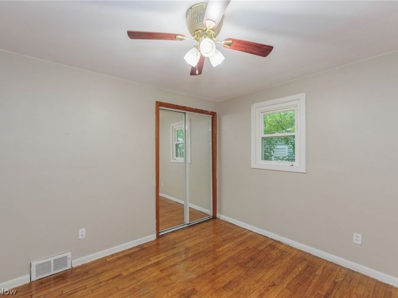916 West Drive, Sheffield Lake, OH 44054 Photo 29