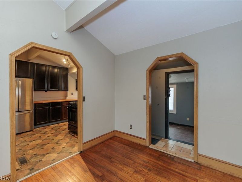 916 West Drive, Sheffield Lake, OH 44054 Photo 8