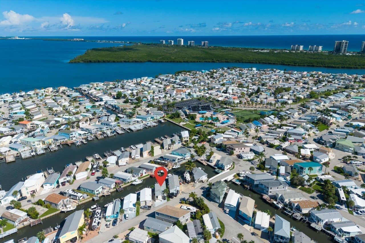 1092 Nettles Boulevard, Jensen Beach, FL 34957 Photo