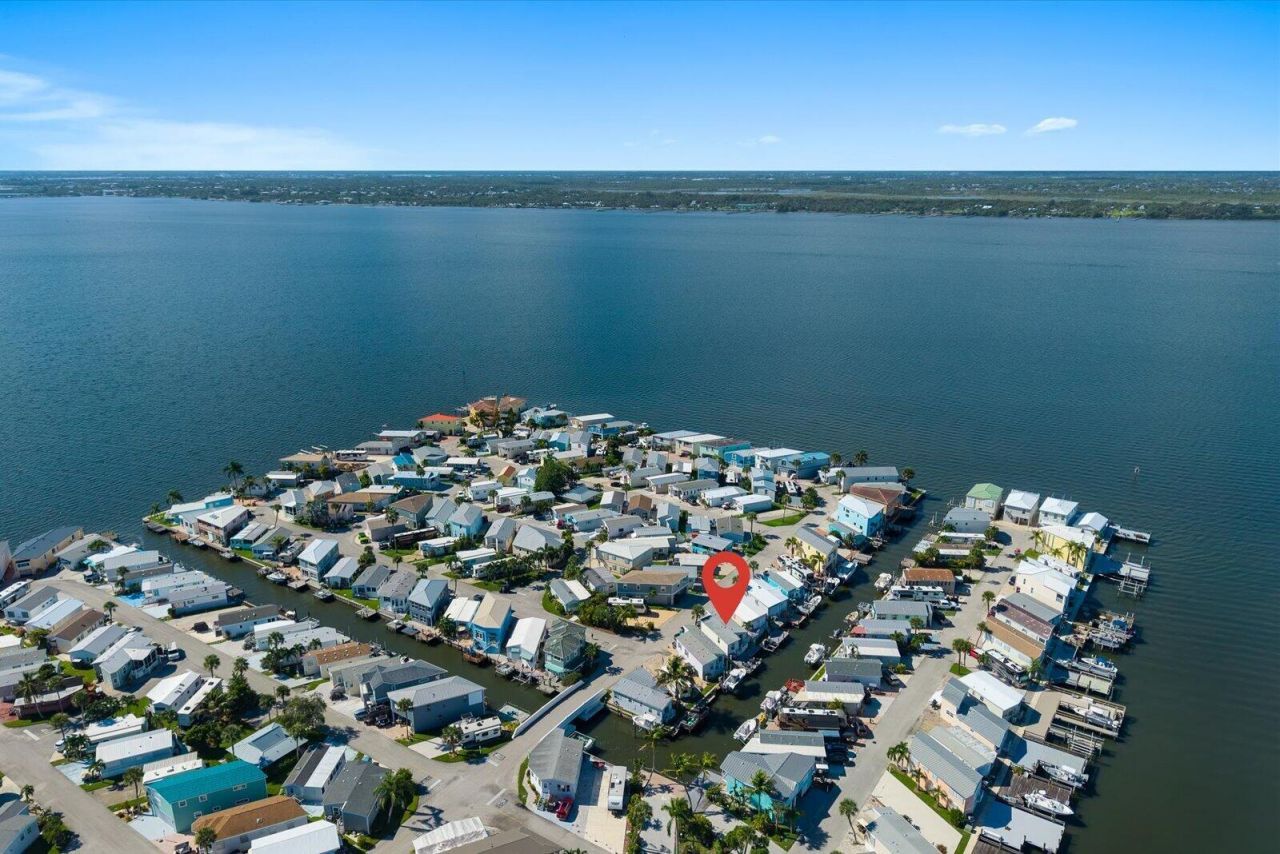 1092 Nettles Boulevard, Jensen Beach, FL 34957 Photo