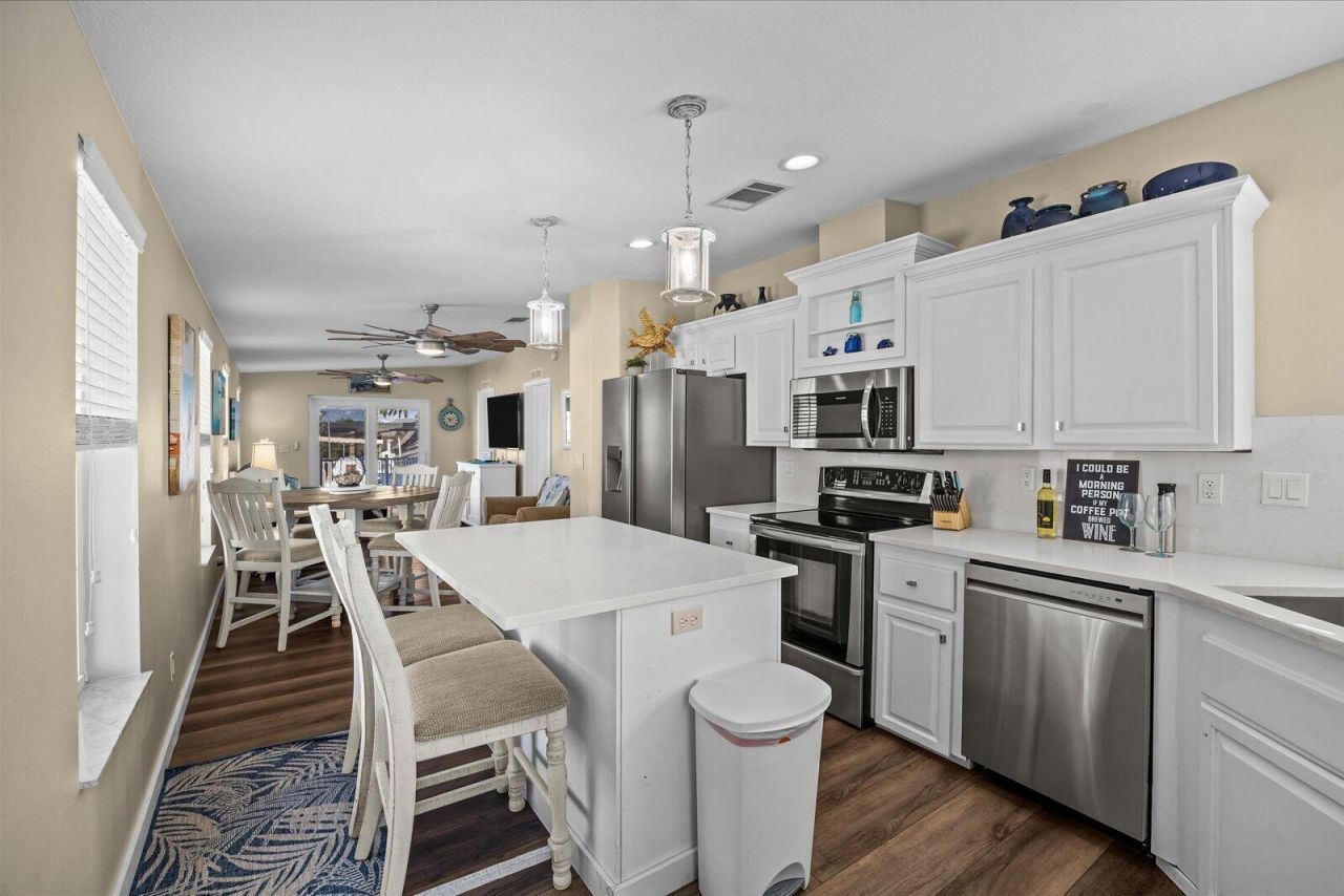 1092 Nettles Boulevard, Jensen Beach, FL 34957 Photo