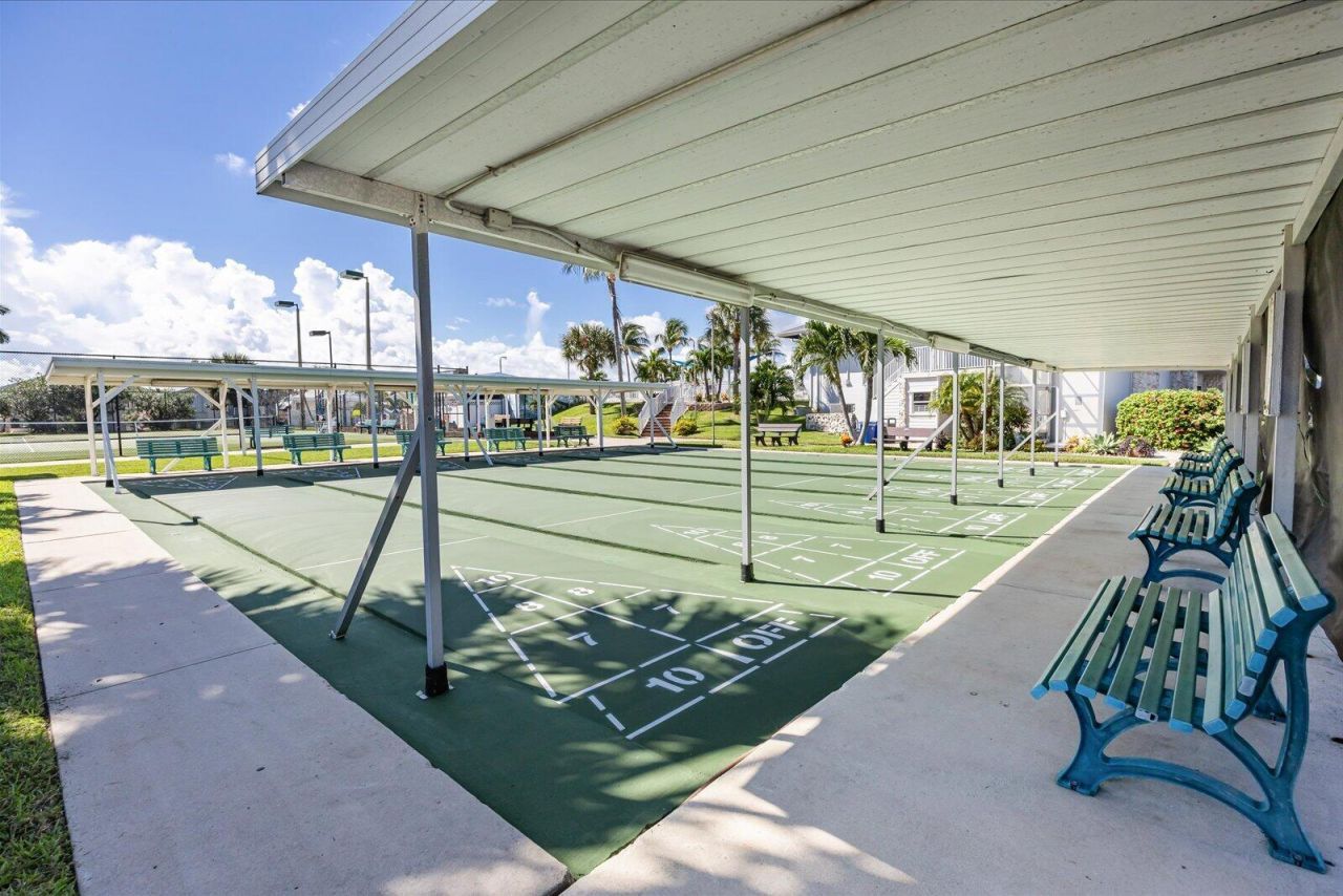 1092 Nettles Boulevard, Jensen Beach, FL 34957 Photo